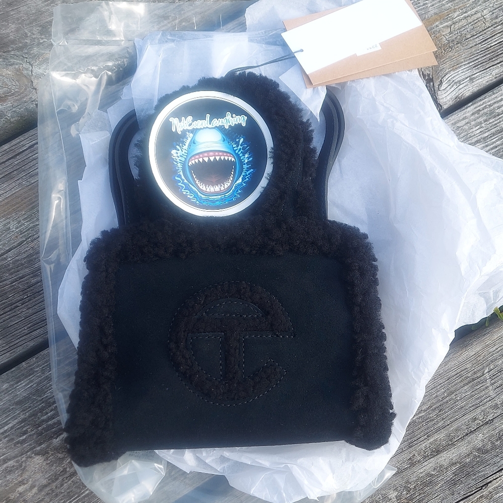 Ugg telfar black